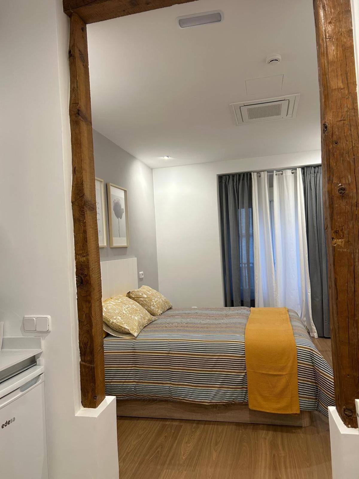 Apartamentos Gravina マドリード エクステリア 写真